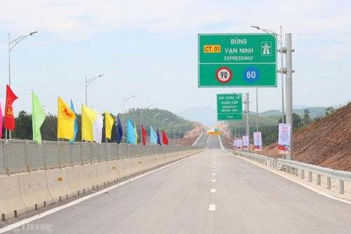 Thông xe kỹ thuật cao tốc Bắc - Nam đoạn Bùng - Vạn Ninh