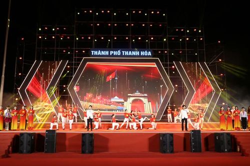 Động lực thúc đẩy phát triển kinh tế - xã hội