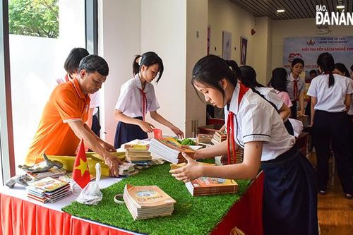 Khai mạc cuộc thi xếp sách và sân khấu hóa các tác phẩm văn học trong nhà trường