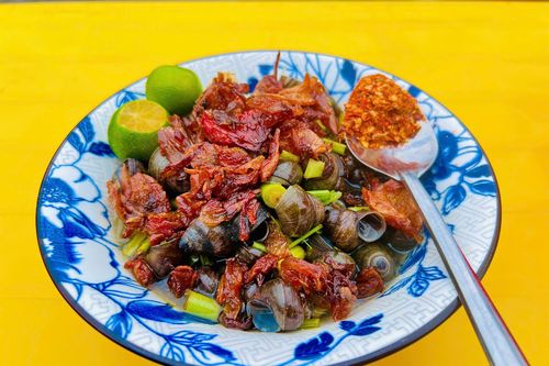 Đậm đà với ốc hút Điện Phương