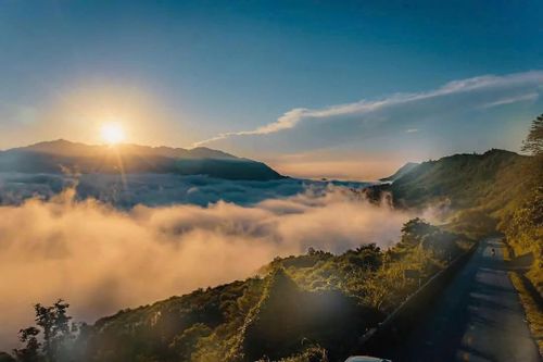 Khát vọng đổi đời trên 'cổng trời' mờ sương