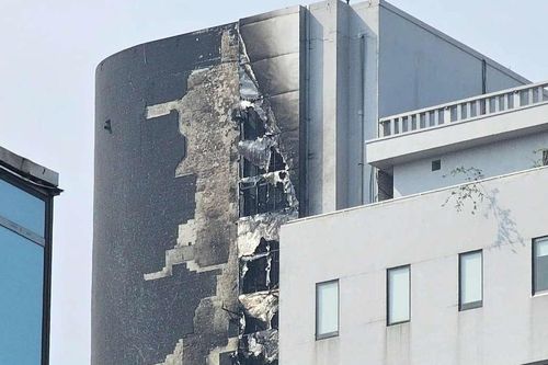 Hà Nội: 'Bà Hỏa' ghé thăm tòa nhà số 1 phố Thái Hà, chưa rõ thương vong