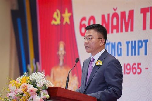 Phó Thủ tướng Lê Thành Long dự Lễ kỷ niệm 60 năm thành lập Trường Trung học phổ thông Thăng Long