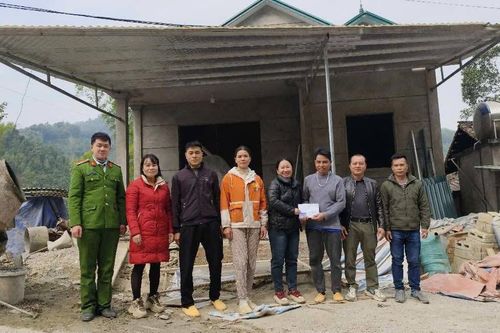 Mặt trận Tổ quốc các cấp phân bổ gần 20 tỷ đồng Quỹ 'Vì người nghèo' làm nhà Đại đoàn kết