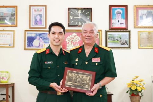 Ông Vũ Đăng Toàn - người chỉ huy xe tăng 390 húc đổ cổng Dinh Độc Lập