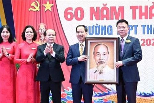 Trường Trung học phổ thông Thăng Long kỷ niệm 60 năm thành lập
