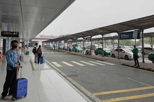 Chậm, hủy chuyến bay: Cần siết trách nhiệm của các hãng hàng không