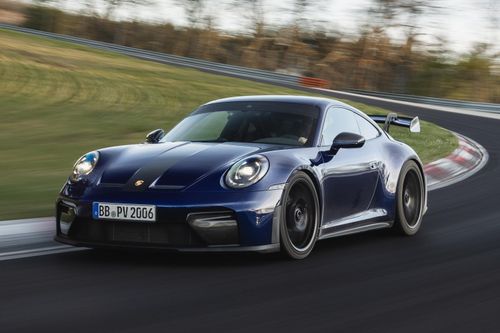 Porsche 911 GT3 là mẫu xe số sàn nhanh nhất tại trường đua Nurburgring