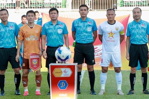 Trưởng ban Trọng tài VFF: 'Xử lý sự việc ở sân Pleiku thuộc thẩm quyền BTC, Ban Kỷ luật'