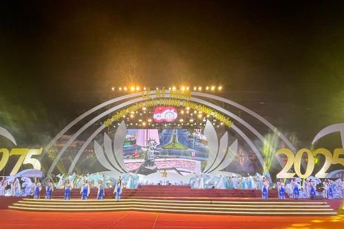 Bình Thuận long trọng kỷ niệm 50 năm Ngày Giải phóng