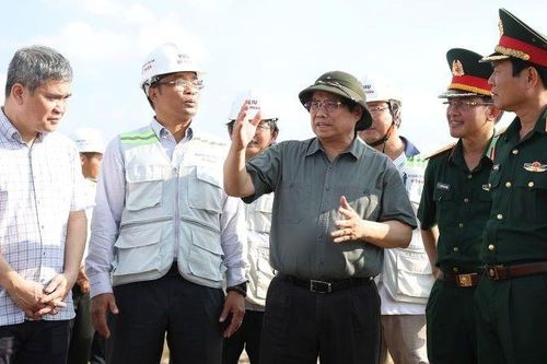 Thủ tướng Phạm Minh Chính kiểm tra tiến độ cao tốc Cần Thơ-Cà Mau