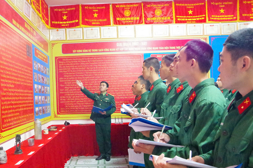 Trung đoàn 8 (Sư đoàn 395, Quân khu 3): Phát huy dân chủ để hoàn thành tốt nhiệm vụ