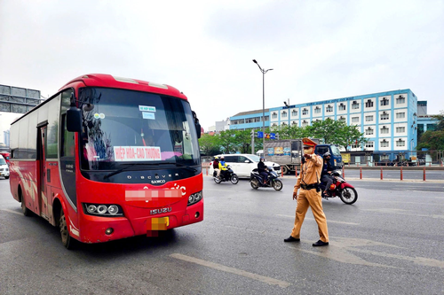 Hà Nội: Xử phạt hàng loạt xe khách quanh khu vực bến xe Mỹ Đình