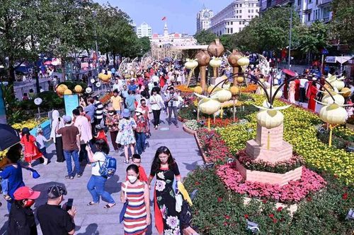 50 năm non sông liền một dải - Bài 14: Những dấu ấn văn hóa của thành phố phương Nam
