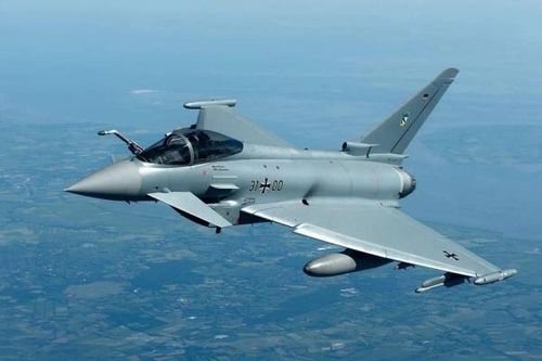 Không quân Hoàng gia Anh chặn máy bay Nga trên Biển Baltic