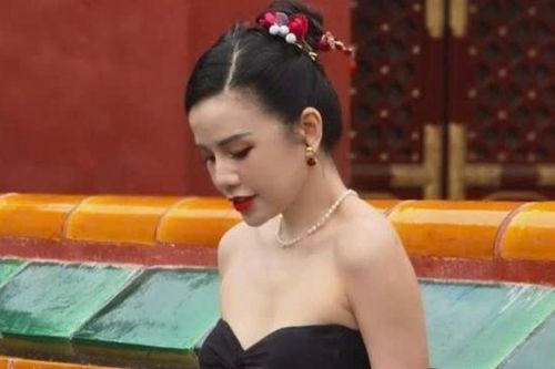 MC Bích Hồng xin lỗi cộng đồng mạng sau phát ngôn gây tranh cãi