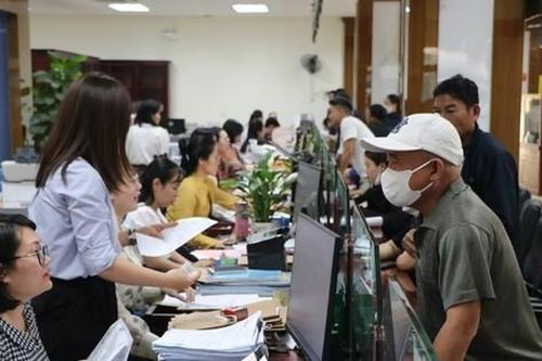 Điểm nhấn giáo dục: Một tỉnh đăng ký kinh doanh dạy thêm tăng đột biến, Sở Giáo dục và Đào tạo báo cáo 'nóng'
