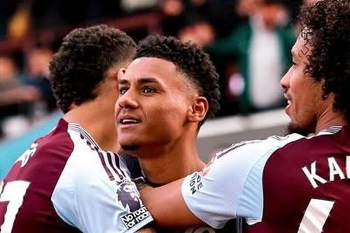 Aston Villa đè bẹp Newcastle, top 4 Ngoại hạng Anh khó lường