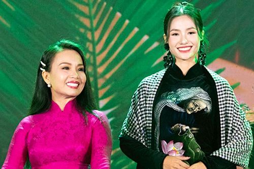 Màn hội ngộ xúc động của hoa hậu Nguyễn Thanh Hà và thần tượng Cẩm Ly