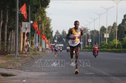 Lý do vận động viên Đông Phi 'đổ bộ' vào Việt Nam tham gia các giải chạy marathon