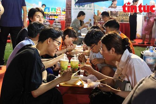 Lạ miệng với phở atiso tại Festival Phở 2025