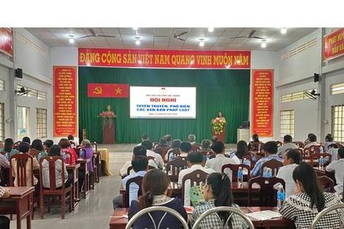 Hội Luật gia tỉnh Sóc Trăng liên tục triển khai tuyên truyền Luật Đất đai đến người dân