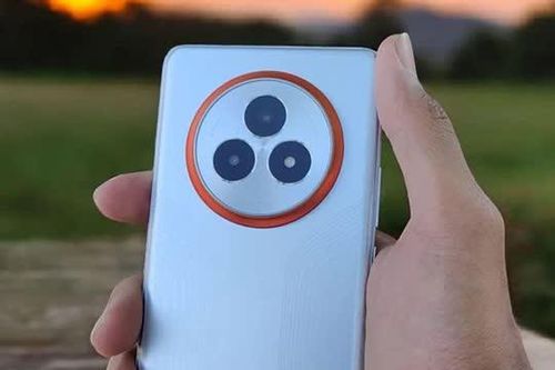 Smartphone giá hơn 6 triệu đồng sở hữu hàng loạt ưu điểm nổi trội hơn iPhone 16
