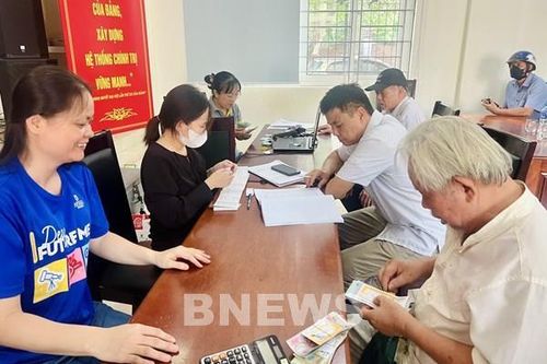 Thủ tướng yêu cầu chi trả lương hưu, trợ cấp bảo hiểm xã hội từ 25 - 28/4