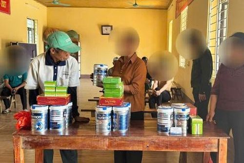 Phú Thọ: Doanh nghiệp lừa bán sữa giả, vội trả lại tiền khi bị phát hiện