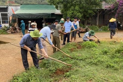 Đạ Huoai: Ra quân thực hiện công tác dân vận trong vùng đồng bào dân tộc thiểu số