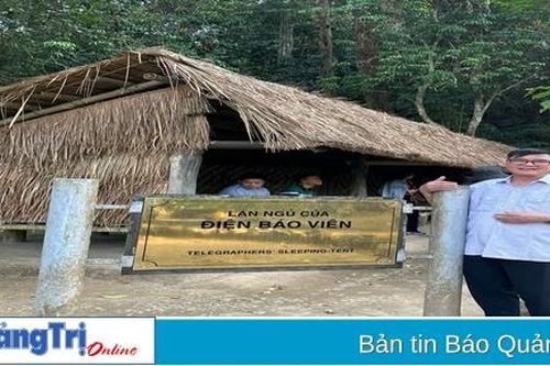 Dưới chân dãy Pú Huốt