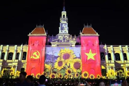 Khai mạc chuỗi hoạt động 'Sắc màu thành phố Bác'
