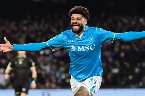 Napoli áp sát Inter Milan trên bảng xếp hạng Serie A