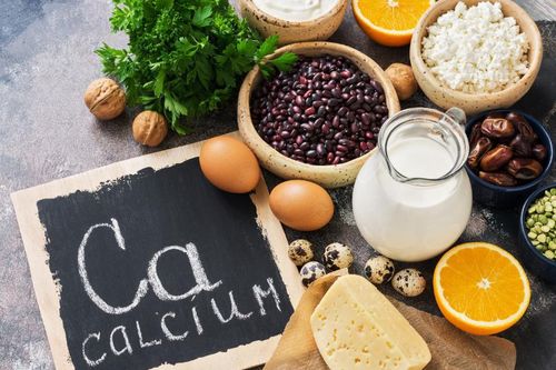 Không phụ thuộc sữa, bác sĩ chỉ cách bổ sung canxi đơn giản mà chuẩn khoa học