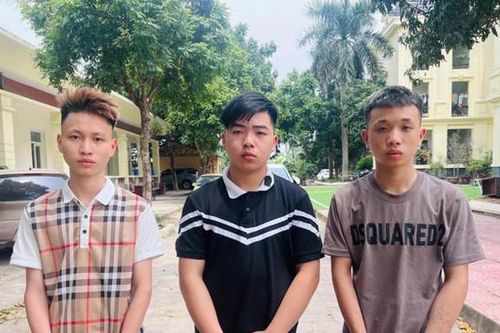 Dùng dao tự chế cướp điện thoại công nhân trong đêm