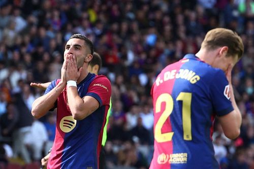 Nội bộ Barcelona lục đục