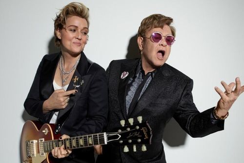 Album 'Who Believes In Angels?' của Elton John & Brandi Carlile: Khi các huyền thoại cùng nhau ra khỏi vùng an toàn