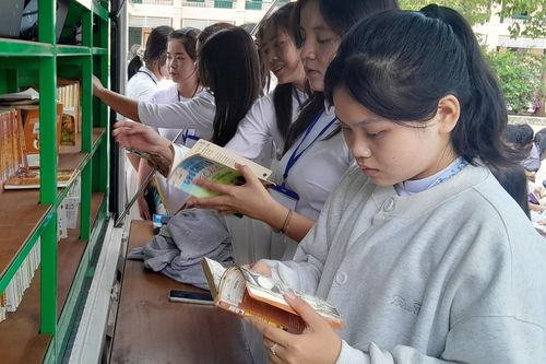 Ngày Sách Việt Nam 21/4: Xây dựng văn hóa đọc thành nền tảng để tạo dựng xã hội học tập