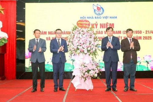 75 năm-sứ mệnh vẻ vang của Hội Nhà báo Việt Nam