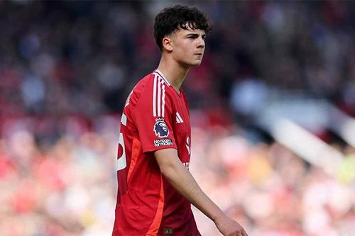 Man Utd trụ hạng thành công: Vẫn có điểm sáng từ những tài năng trẻ
