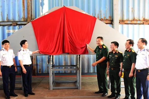 Đặt ky đóng mới tàu tuần tra cao tốc TT-400