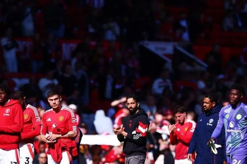 Siêu dự bị của Wolves ghi bàn tuyệt đẹp, kéo Man Utd trở lại mặt đất