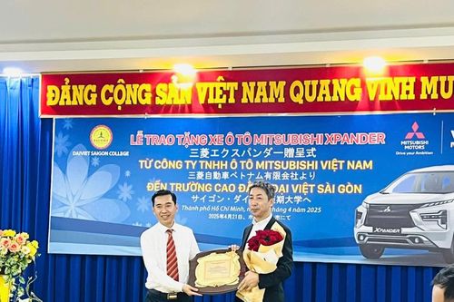 Mitsubishi Việt Nam trao tặng ô tô cho Trường Cao đẳng Đại Việt Sài Gòn