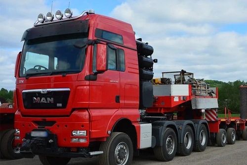Cục Đăng kiểm Việt Nam thông tin xe siêu trường, siêu trọng 'nằm' phơi nắng
