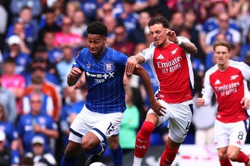 Arsenal đè bẹp Ipswich tại Ngoại hạng Anh