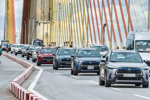 Nhiều dòng ô tô mới đổ bộ thị trường Việt Nam
