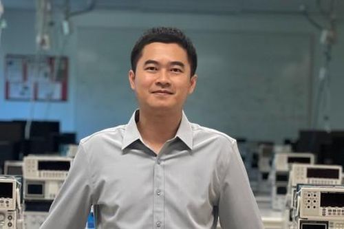Chàng trai Tây Nguyên tò mò với bong bóng xà phòng đến hành trình thành Tiến sĩ