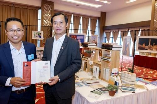PV GAS CA MAU xây dựng văn hóa đọc: 'Lãnh đạo từ bên trong'