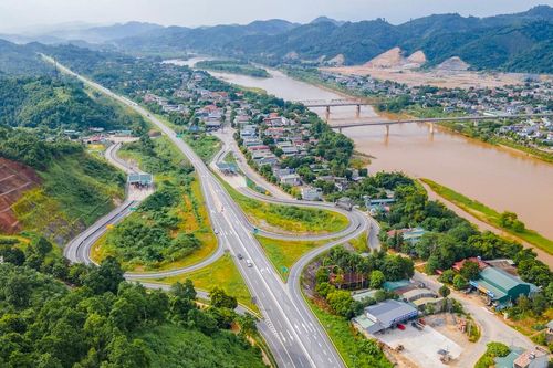 Đề xuất mở rộng cao tốc Yên Bái - Lào Cai lên 4 làn xe với hơn 7.600 tỷ đồng