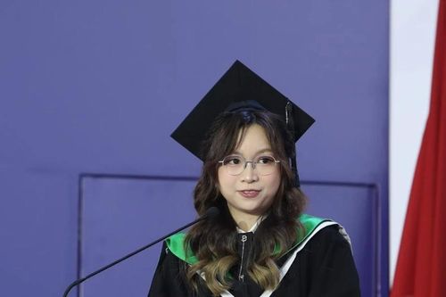 Nữ sinh Việt Nam lọt tốp xuất sắc toàn cầu của Đại học RMIT